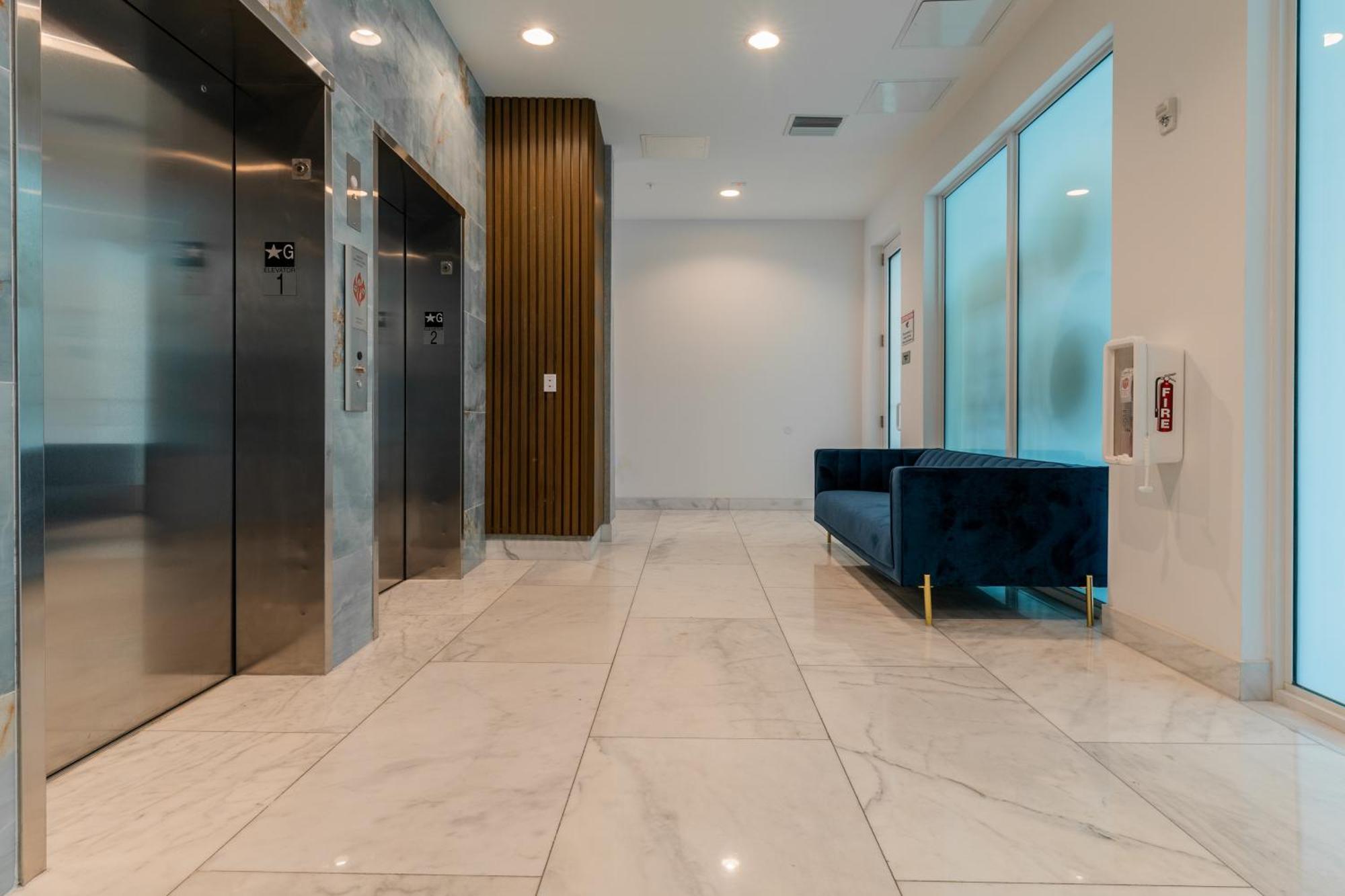 Miami Wood Apart Hotel New 2024 - Private Terrace - Free Garage - Beach 5 Min Hollywood Exteriör bild